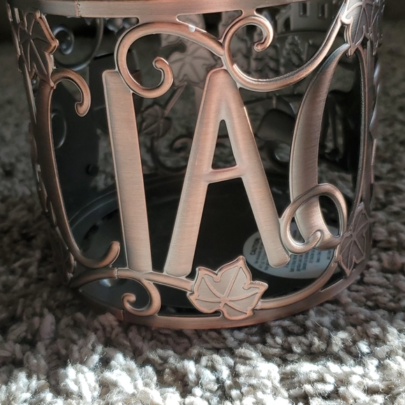 Bath & Body Works candle holder